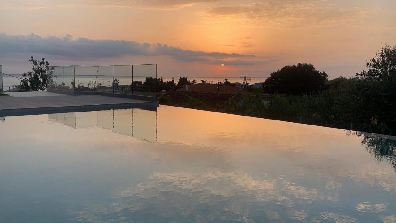 Casa Costa Suites Kanali  Esterno foto